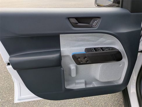 New 2025 Ford Maverick XLT w/ XLT Luxury Package image 12