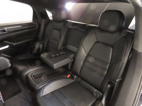 Certified 2022 Porsche Cayenne Turbo GT AWD/4WD image 41