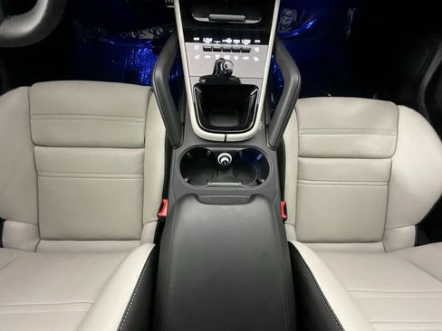 Used 2025 Porsche Cayenne S image 15