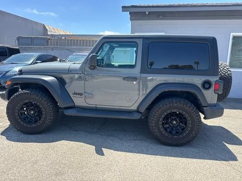 Used 2022 Jeep Wrangler Sport AWD/4WD image 8