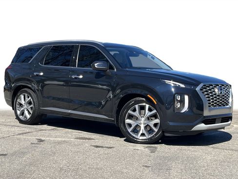 Used 2021 Hyundai Palisade Limited image 2