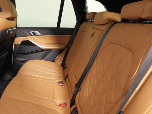 Used 2024 BMW X5 xDrive40i image 36