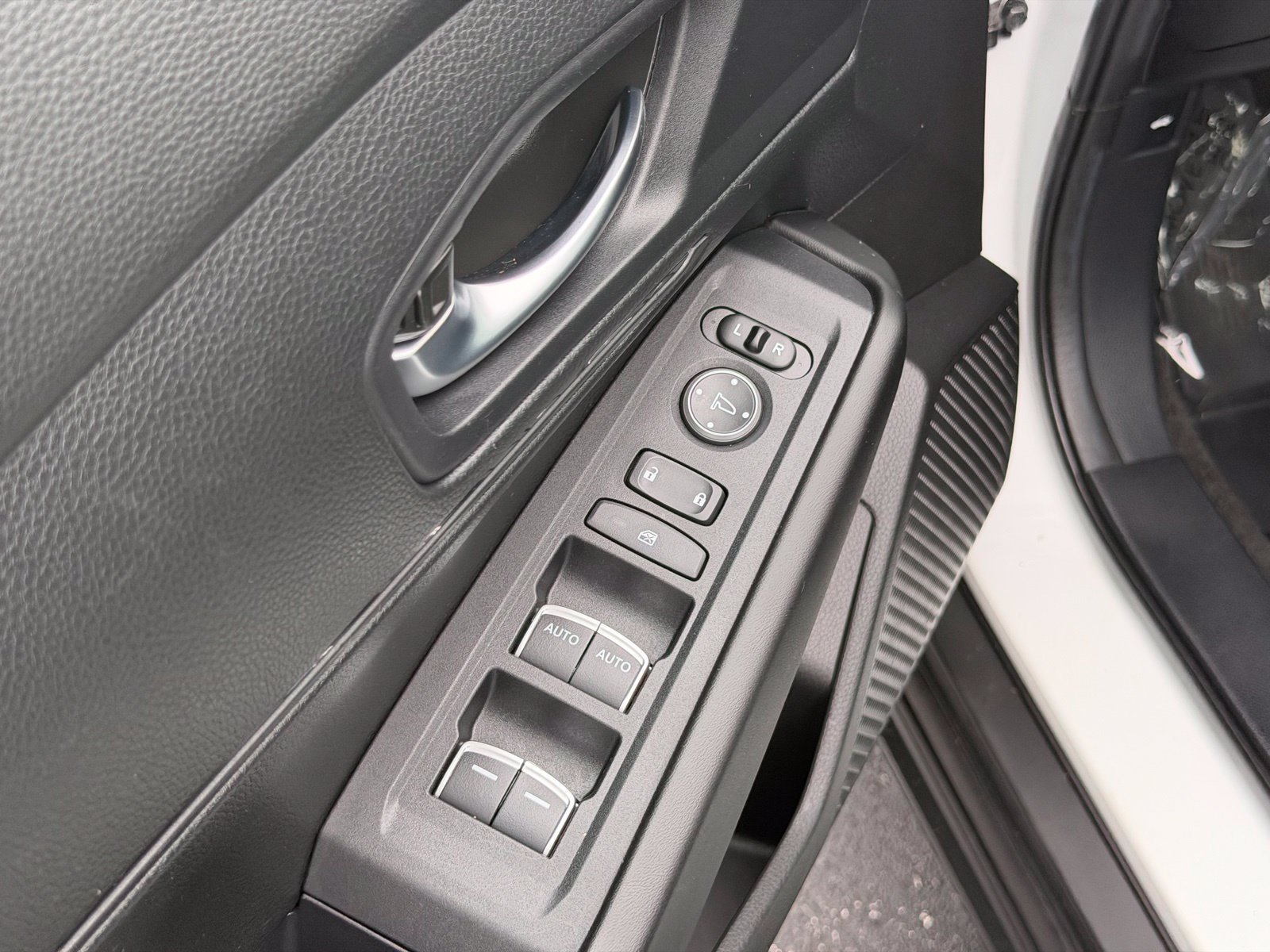 Used 2023 Honda Accord LX image 12