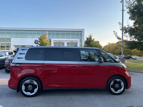 New 2025 Volkswagen ID. Buzz Pro S Plus AWD/4WD image 2