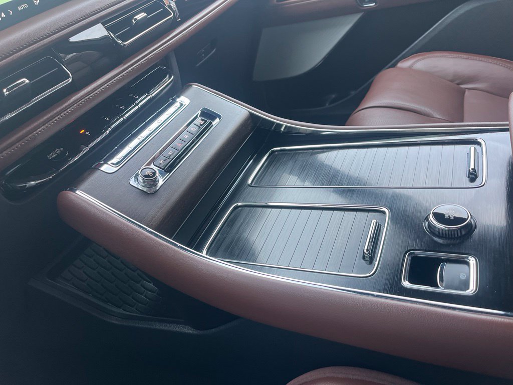 Used 2025 Lincoln Aviator Reserve w/ Equipment Group 201A AWD/4WD image 35