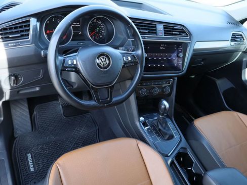 Used 2019 Volkswagen Tiguan SE image 10