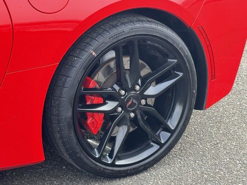 Used 2016 Chevrolet Corvette Stingray Convertible w/ Carbon Flash Badge Package image 26