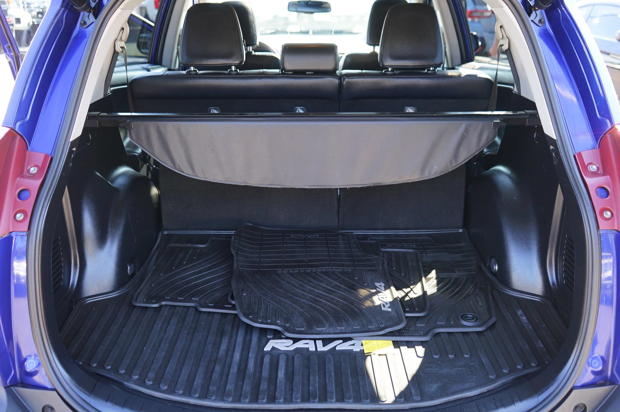 Used 2015 Toyota RAV4 Limited AWD/4WD image 9