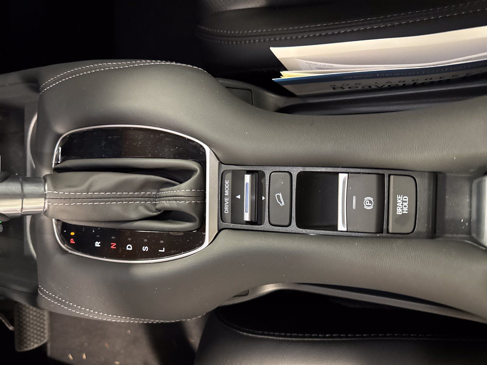 Used 2027 Honda HR-V EX-L image 18
