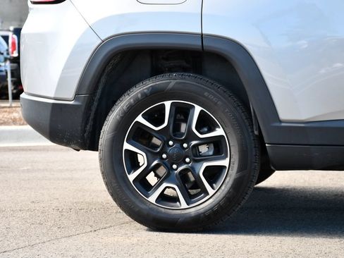 Used 2021 Jeep Compass Trailhawk AWD/4WD image 10