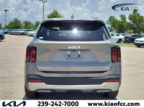 New 2026 Kia Sorento EX FWD image 5