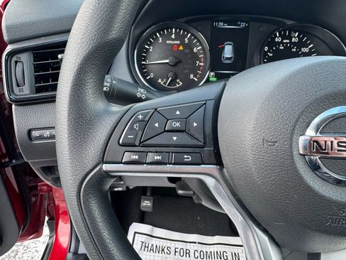 Used 2017 Nissan Rogue S image 14