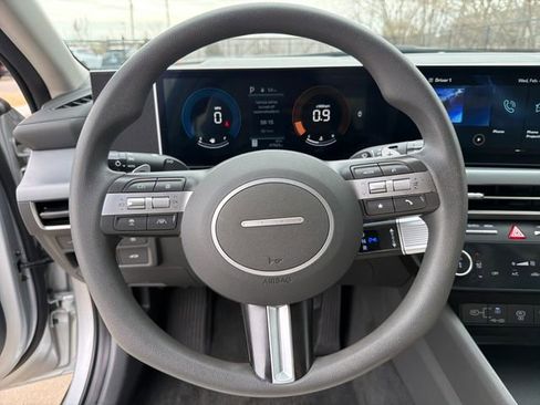 Used 2024 Hyundai Sonata SEL image 16