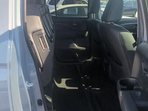 Used 2022 Honda Ridgeline RTL-E image 4