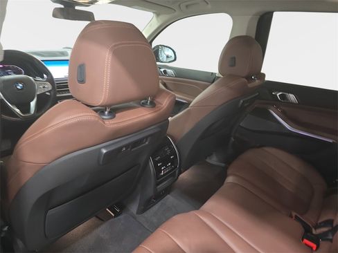 Used 2019 BMW X7 xDrive40i w/ Premium Package image 13