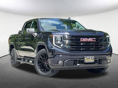 Used 2023 GMC Sierra 1500 Elevation AWD/4WD image 2