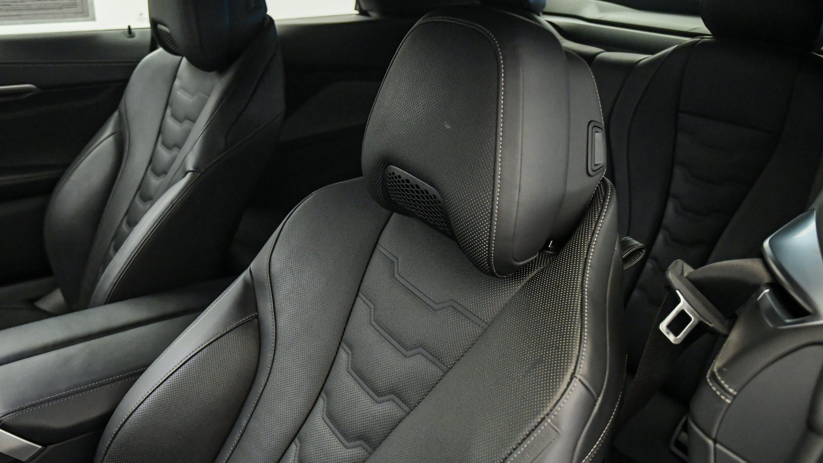 Used 2026 BMW 840i Convertible RWD image 17