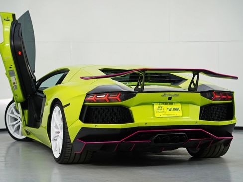 Used 2015 Lamborghini Aventador LP 700-4 image 10