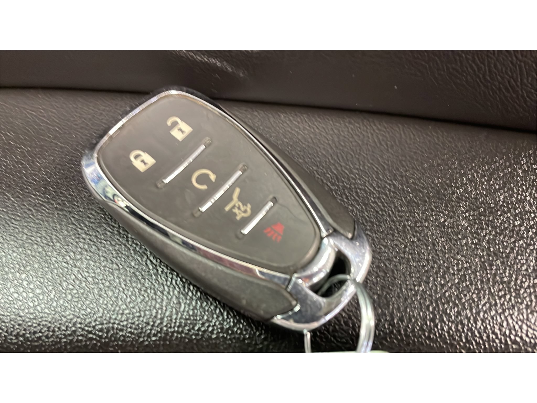 Used 2023 Chevrolet Traverse LT AWD/4WD image 19