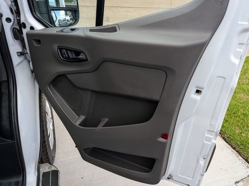 Used 2024 Ford Transit 250 Low Roof w/ Exterior Upgrade Package RWD image 24