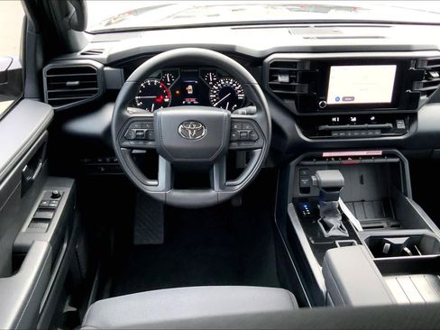 New 2025 Toyota Tundra SR image 5