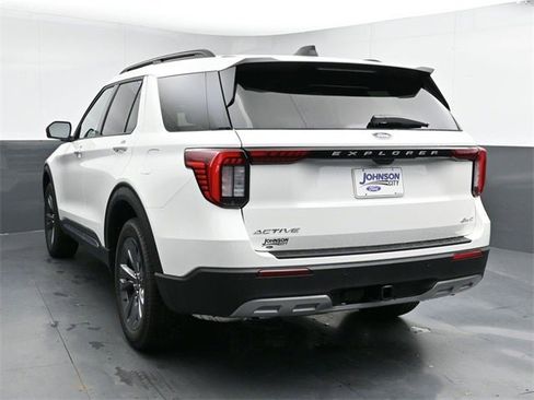 New 2025 Ford Explorer Active w/ Active Comfort Package image 11
