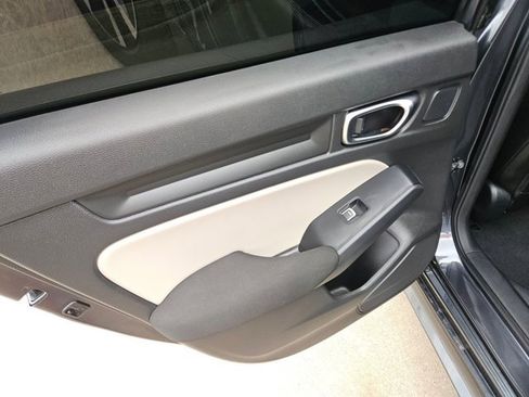 Certified 2024 Honda Civic EX image 12