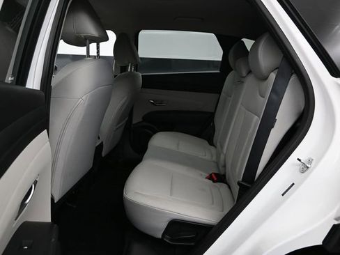 Used 2025 Hyundai Tucson SEL AWD/4WD image 24