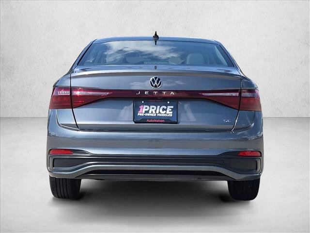 Used 2025 Volkswagen Jetta SE FWD image 7