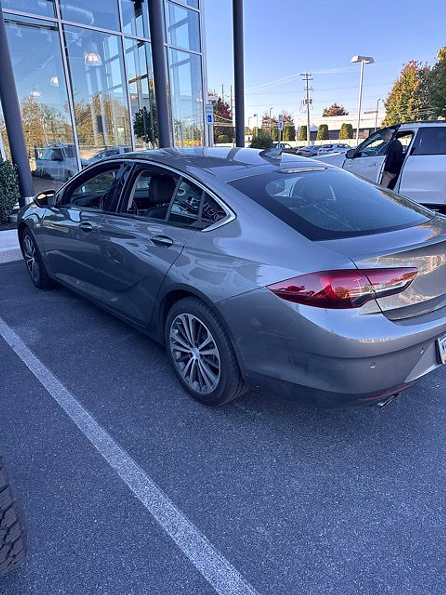 Used 2019 Buick Regal Essence w/ Driver Confidence Package I AWD/4WD image 5