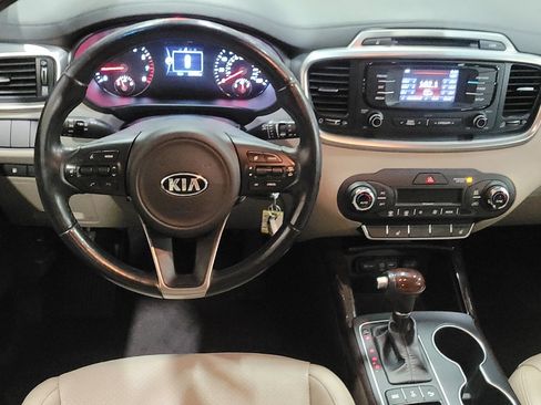 Used 2016 Kia Sorento EX AWD/4WD image 22