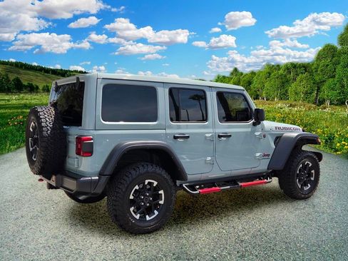 Used 2024 Jeep Wrangler Unlimited Rubicon w/ Technology Group AWD/4WD image 6