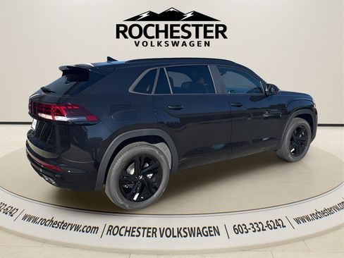 New 2026 Volkswagen Atlas Cross Sport SEL R-Line image 10