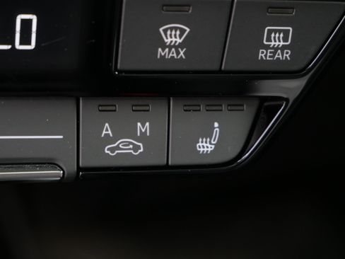 Used 2023 Audi Q4 e-tron Premium Plus w/ Premium Plus AWD/4WD image 32