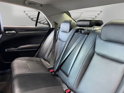 Used 2016 Chrysler 300 C w/ Safetytec Plus Group image 12