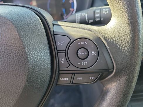 Used 2023 Toyota RAV4 XLE image 29