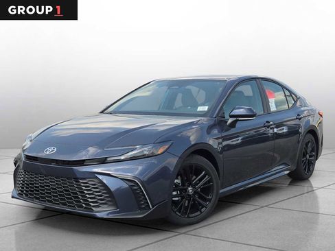New 2026 Toyota Camry SE FWD image 1