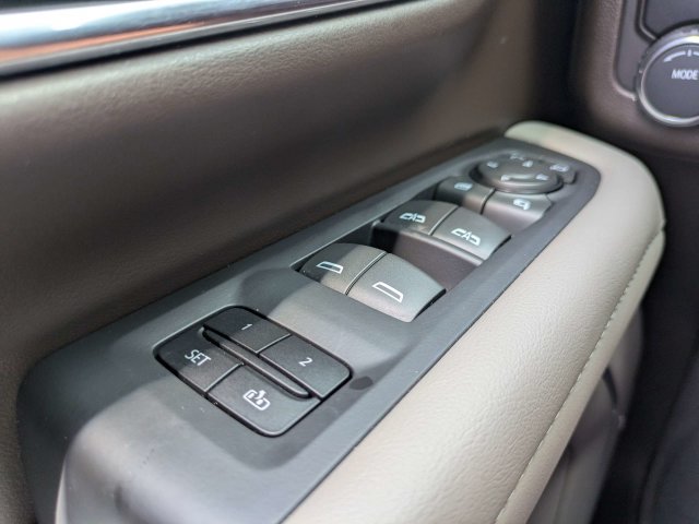 Used 2023 Chevrolet Tahoe LT w/ Luxury Package RWD image 29