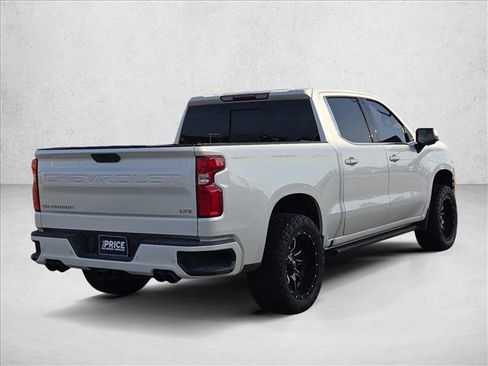 Used 2021 Chevrolet Silverado 1500 LTZ AWD/4WD image 5