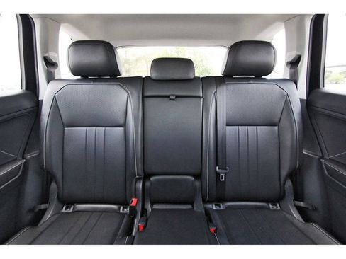 Used 2022 Volkswagen Tiguan SE AWD/4WD image 15