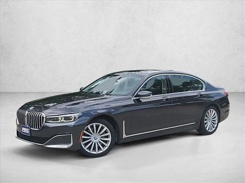 Used 2022 BMW 740i w/ Premium Package image 1