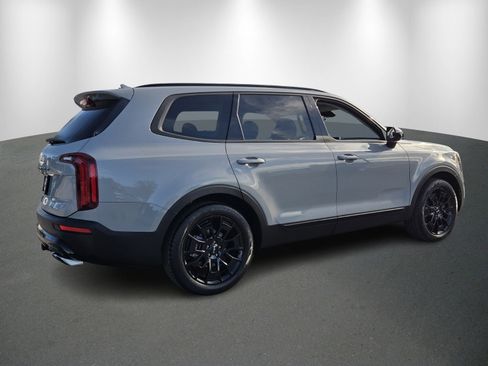 Used 2022 Kia Telluride SX w/ SX Prestige Package image 7