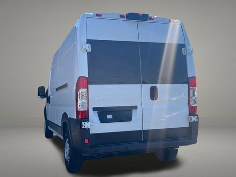 Used 2019 RAM ProMaster 2500 w/ Interior Convenience Group FWD image 3