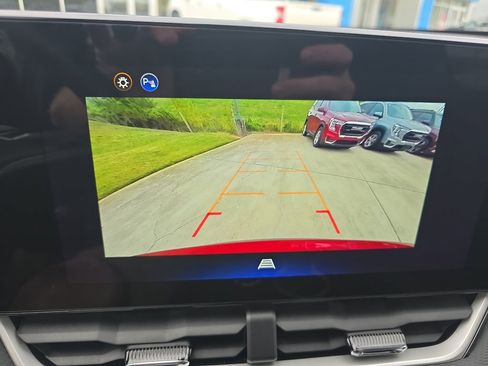 Used 2026 Chevrolet Equinox LT image 30