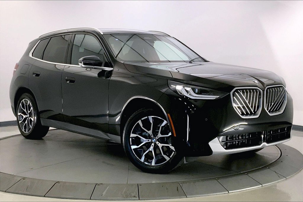 Used 2025 BMW X3 xDrive30i AWD/4WD image 1
