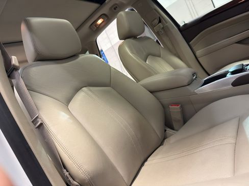 Used 2015 Cadillac SRX Luxury image 22