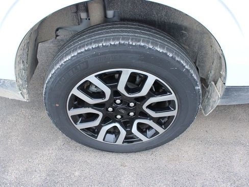 Used 2024 Ford Maverick Lariat FWD image 4