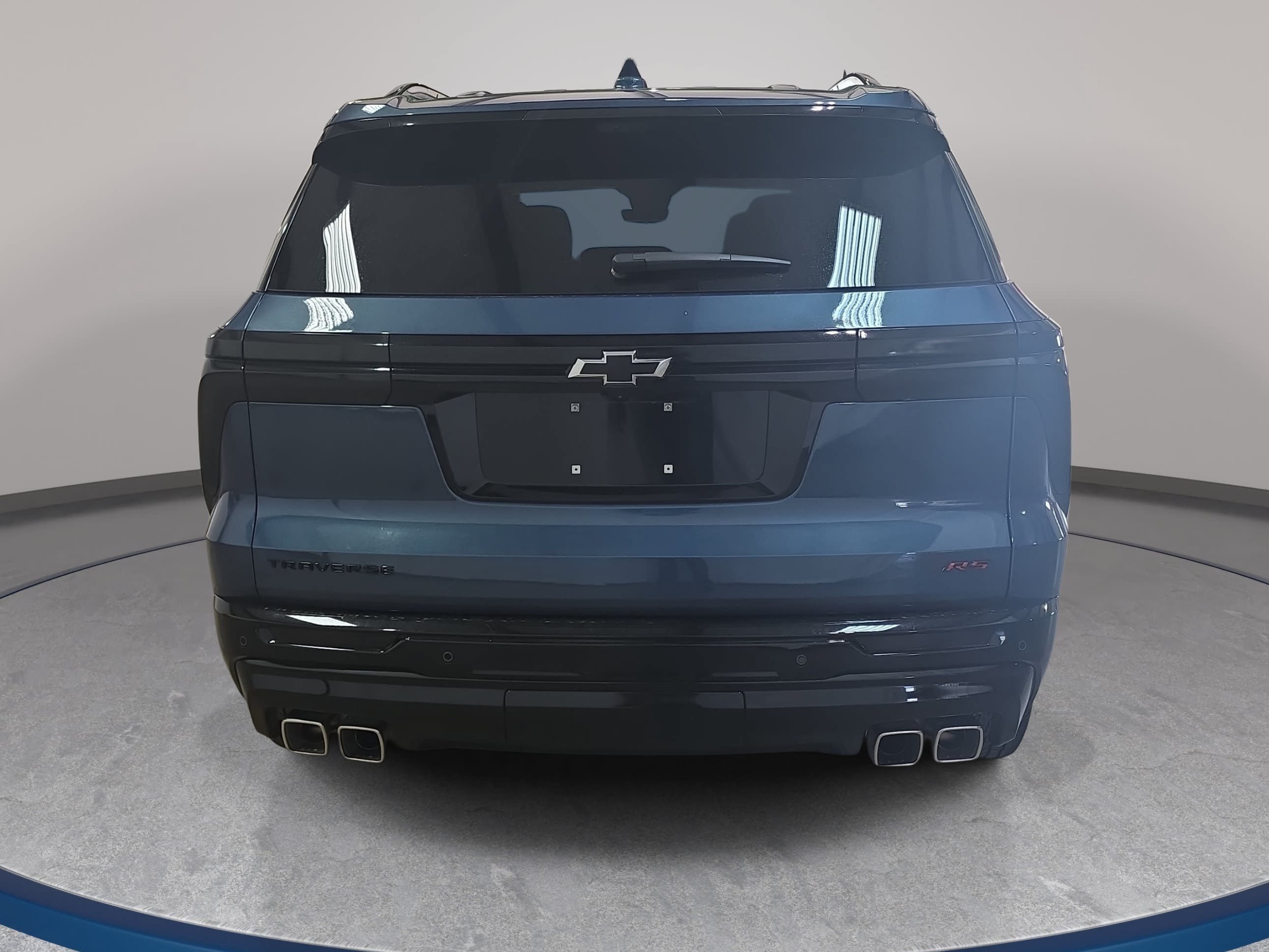 Used 2026 Chevrolet Traverse RS w/ LPO, Floor Liner Package FWD image 7