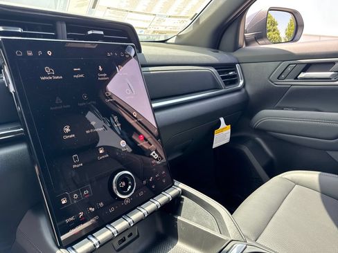 New 2027 GMC Terrain Elevation w/ Elevation Premium Package AWD/4WD image 18