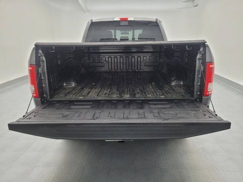 Used 2015 Ford F150 XLT w/ Equipment Group 302A Luxury AWD/4WD image 29